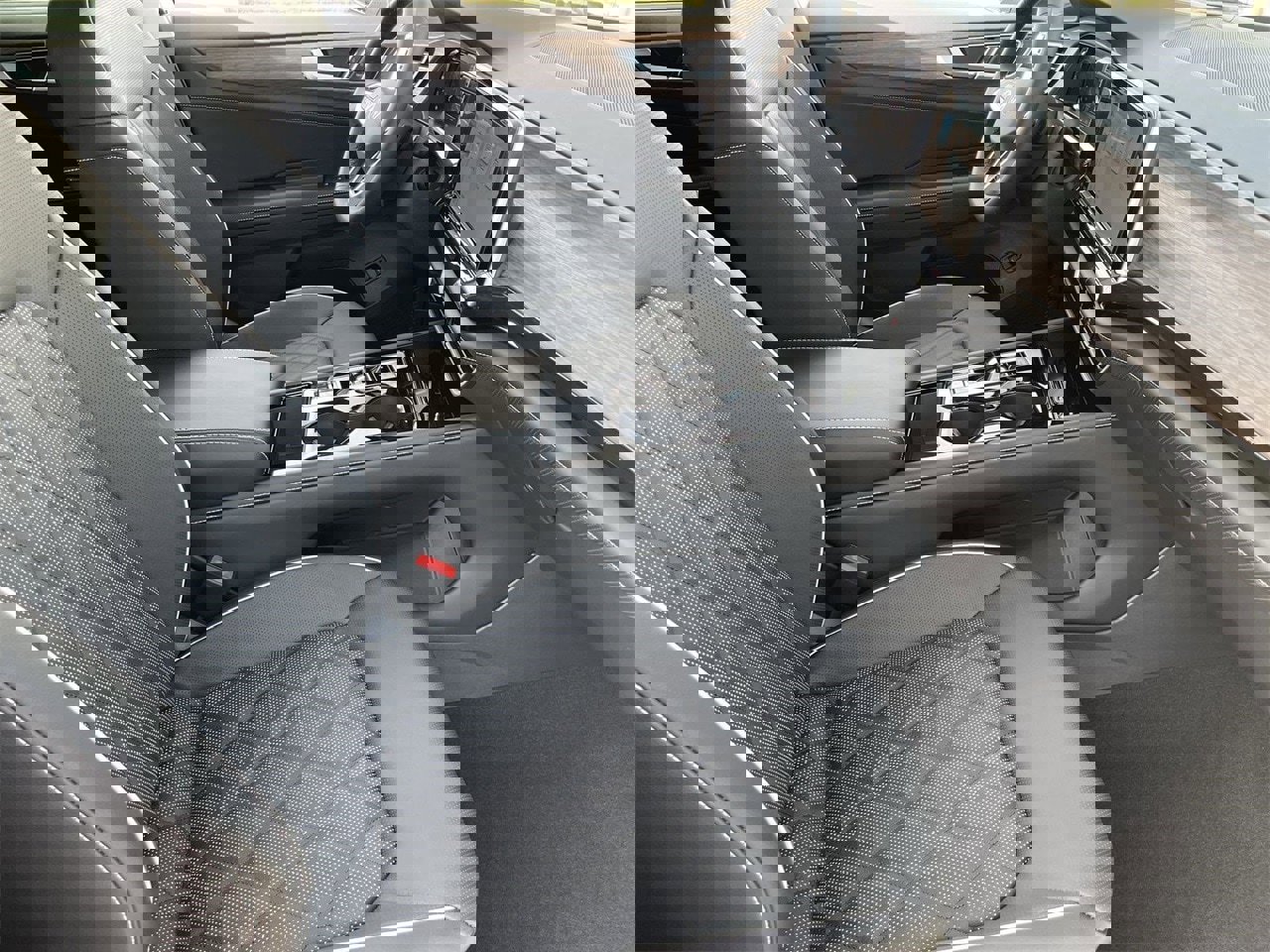 New 2026 Volkswagen Atlas SEL Premium R-Line image 8