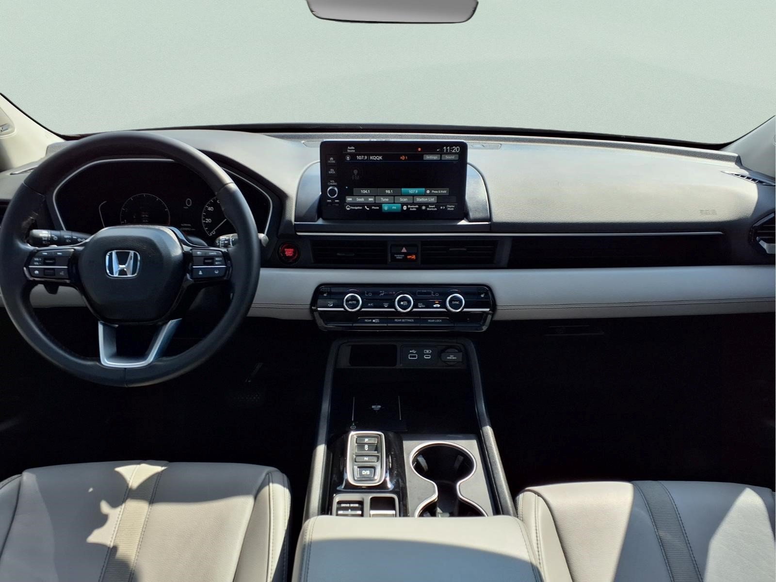 Used 2024 Honda Pilot Touring image 14