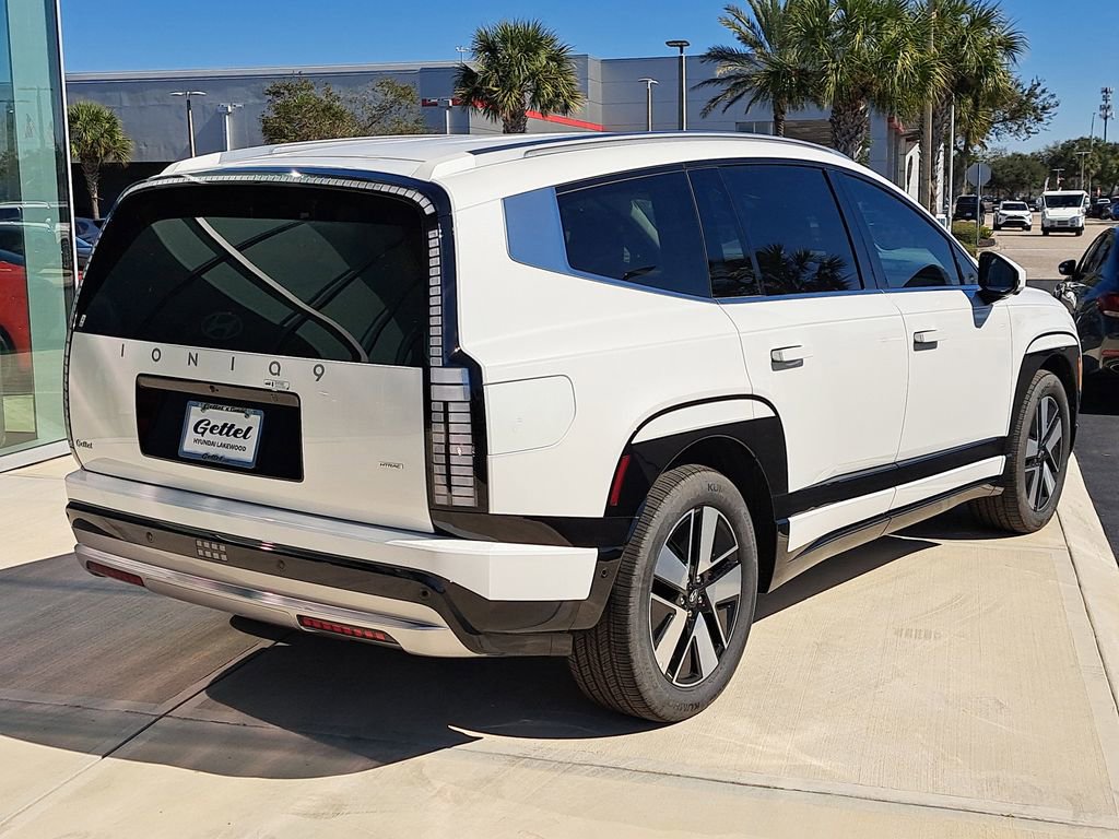 New 2026 Hyundai Ioniq 9 SEL image 3