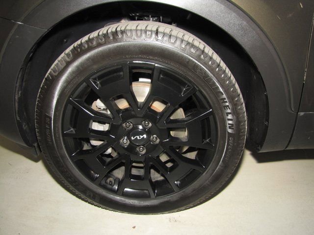 Used 2022 Kia Telluride EX w/ EX Premium Package image 27