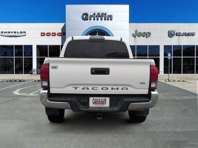 Used 2019 Toyota Tacoma TRD Off-Road image 8