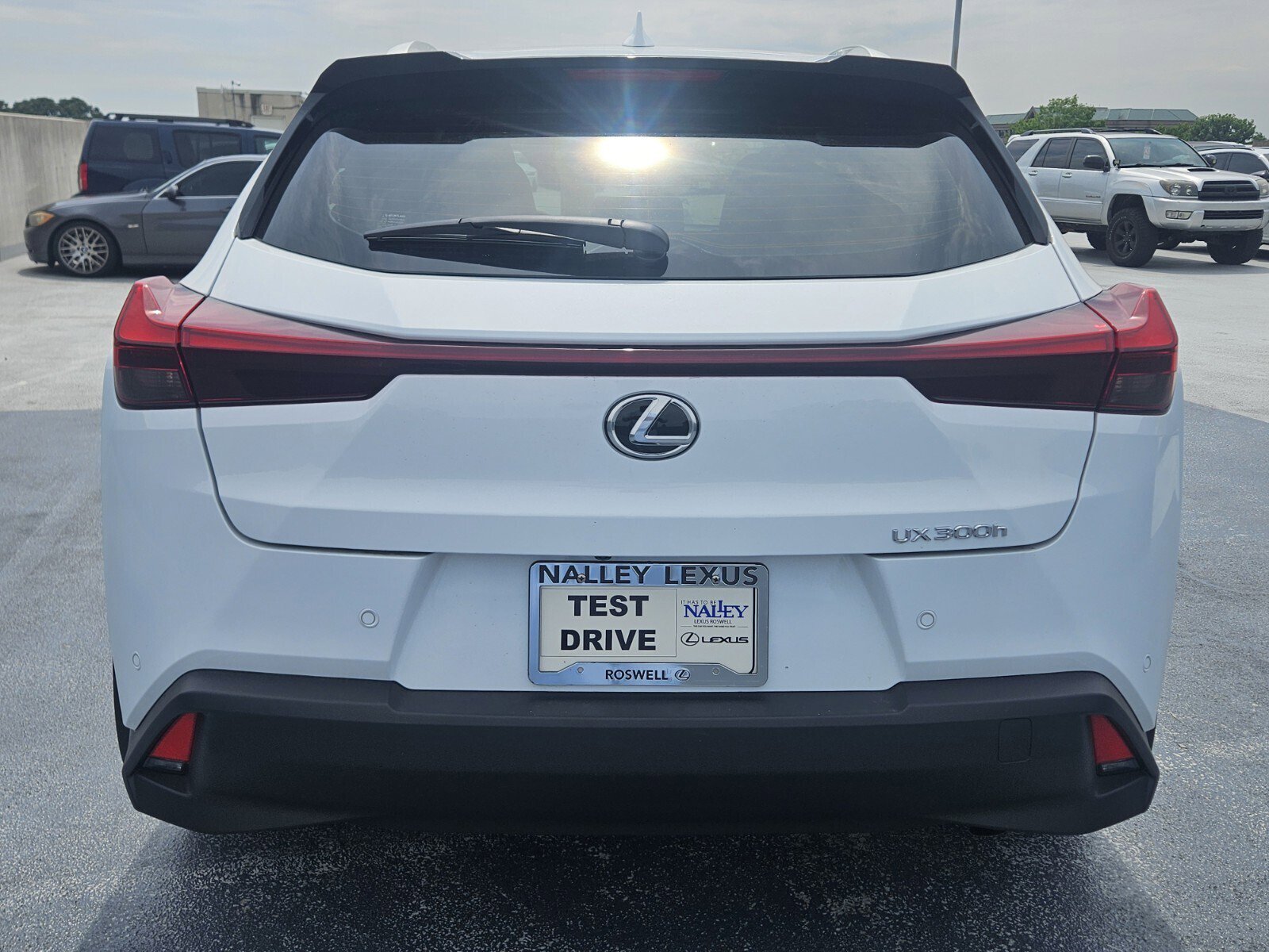 New 2026 Lexus UX 300h FWD image 4