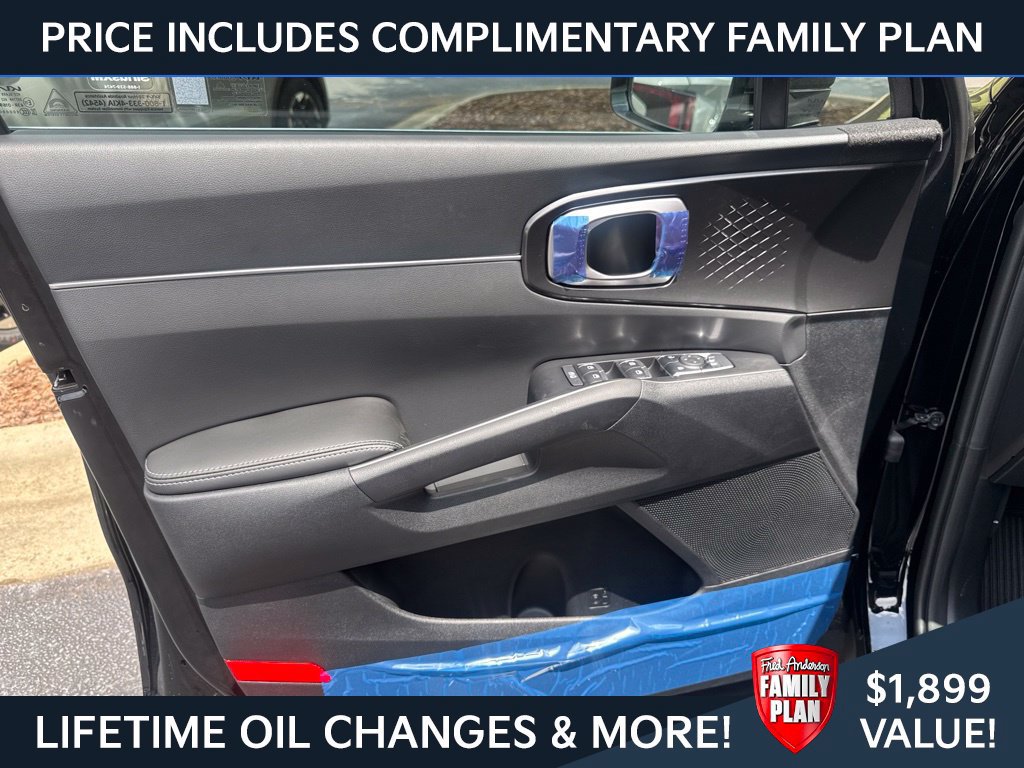 New 2026 Kia Sorento LX FWD image 9