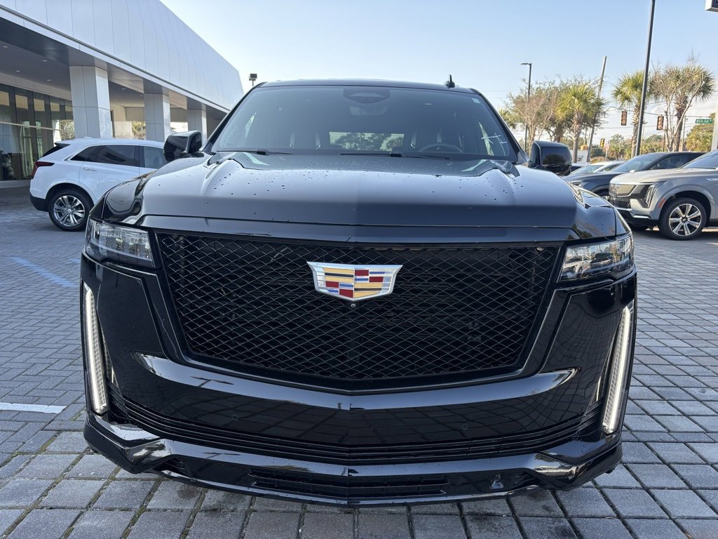 Used 2023 Cadillac Escalade Sport Platinum image 4