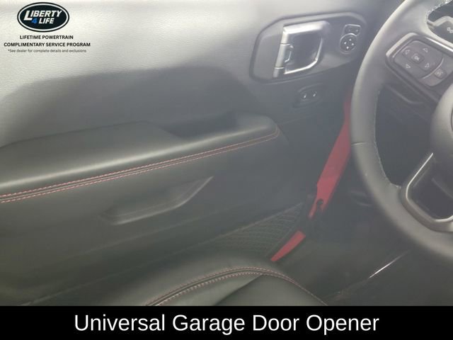 Used 2025 Jeep Wrangler Unlimited Rubicon image 32