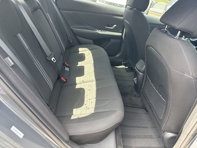 Certified 2025 Hyundai Elantra SEL FWD image 15
