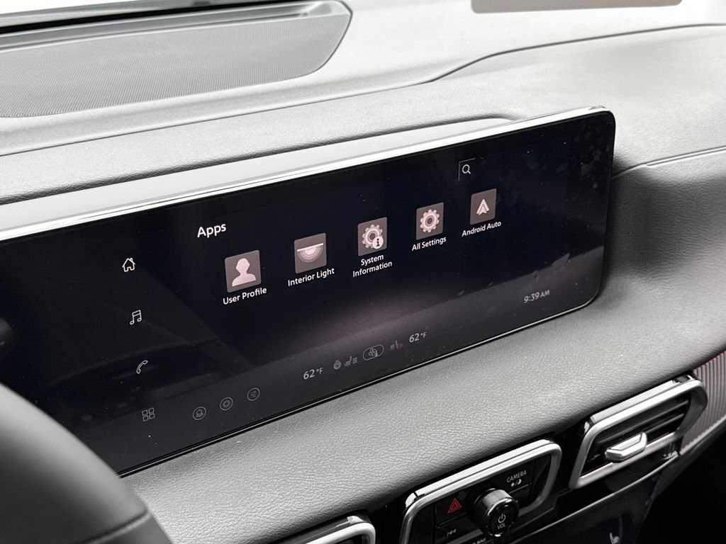 New 2026 Nissan Sentra SR w/ SR Premium Package FWD image 13