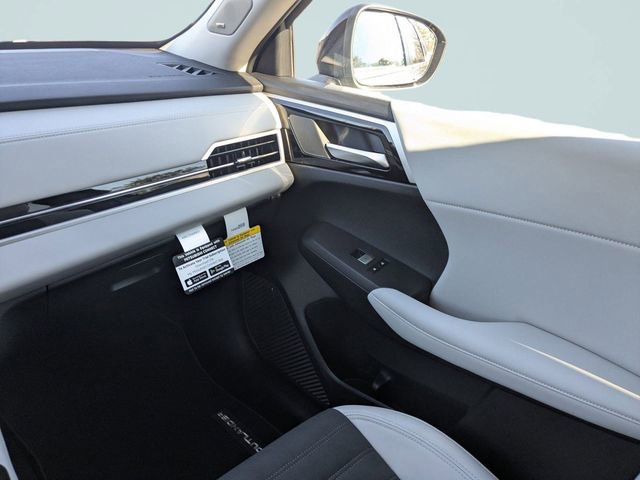 New 2026 Mitsubishi Outlander SE image 16