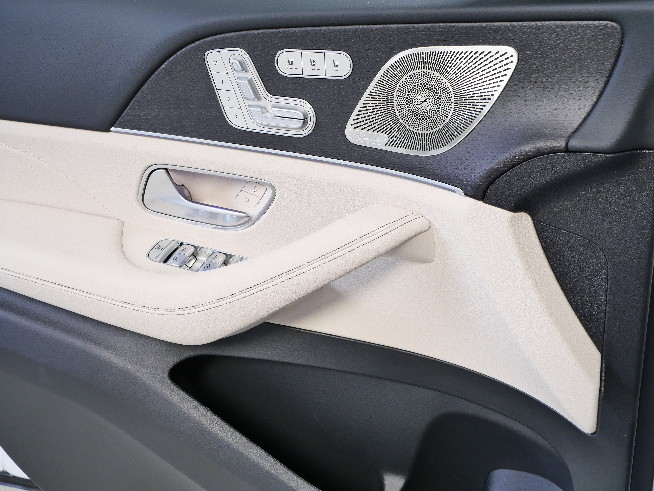 New 2026 Mercedes-Benz GLE 450 4MATIC image 12