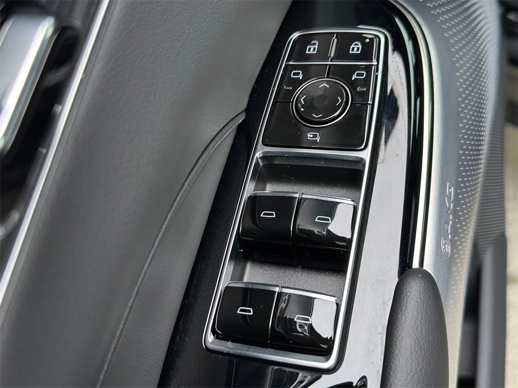 Used 2025 Cadillac Lyriq Sport image 21