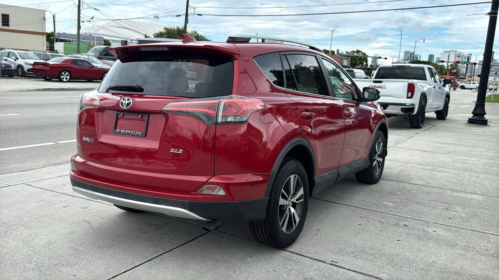 Used 2016 Toyota RAV4 XLE FWD image 14