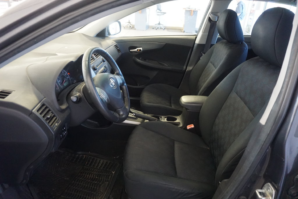 Used 2009 Toyota Corolla S FWD image 7