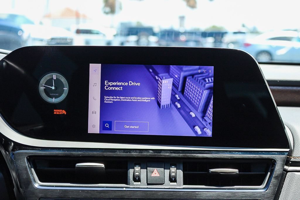 Used 2025 Lexus ES 300h w/ Premium Package FWD image 15