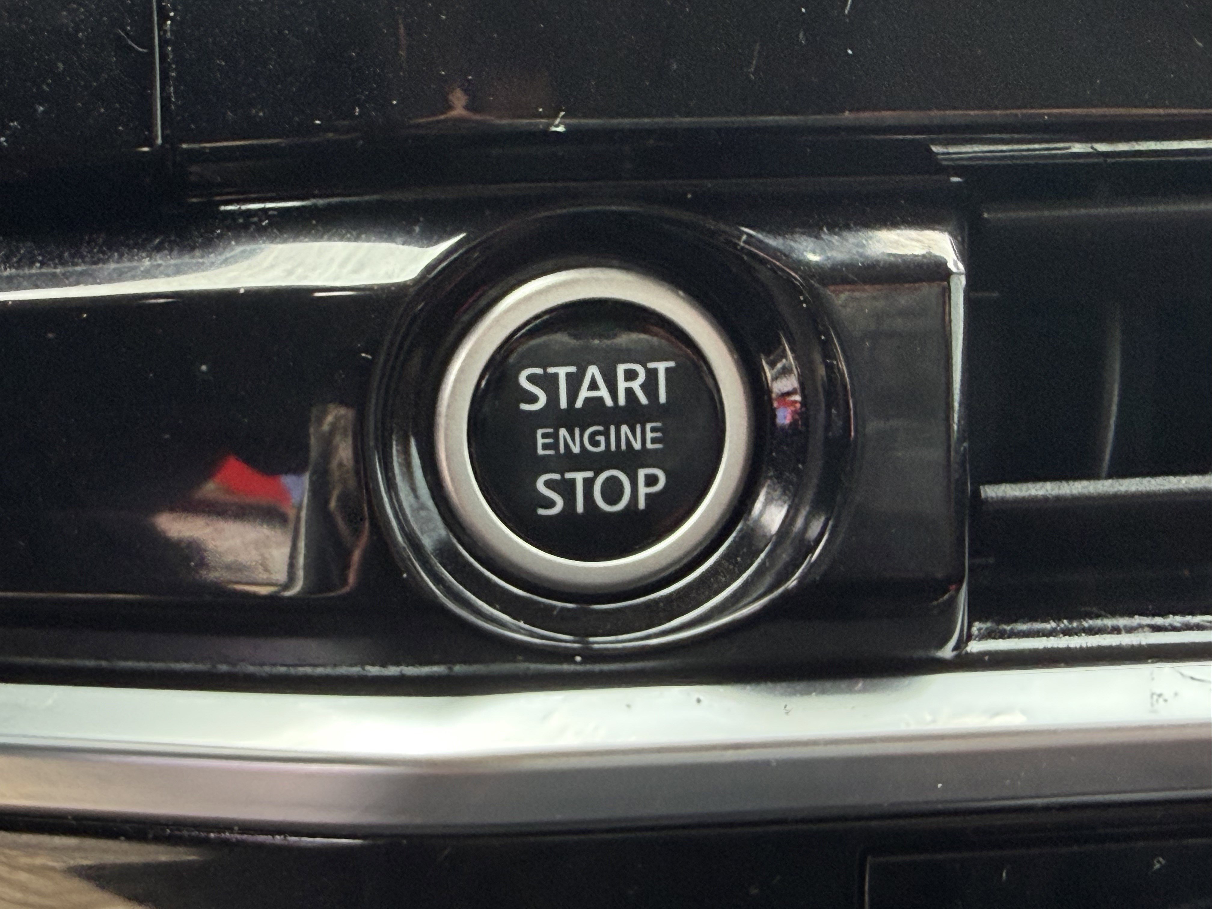 Used 2024 Nissan Pathfinder SV FWD image 20