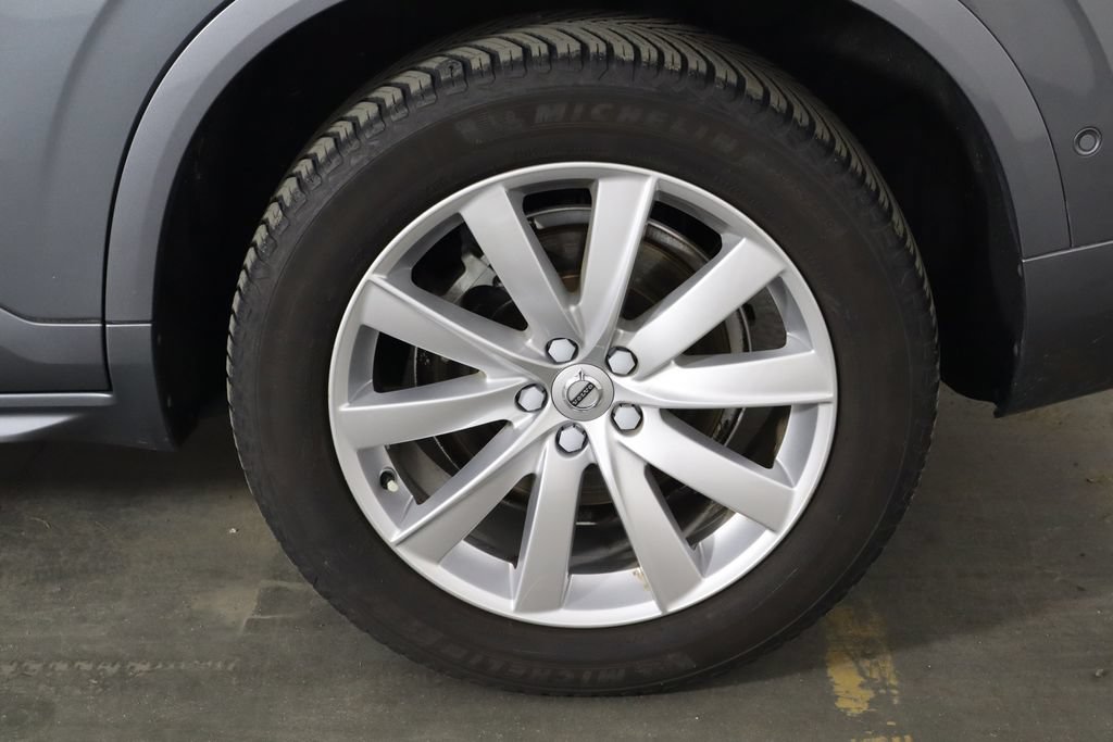 Used 2018 Volvo XC90 T5 Momentum w/ Convenience Package FWD image 37