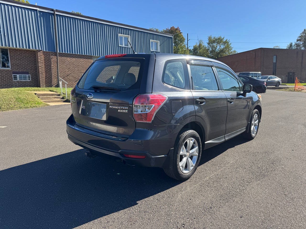 Used 2014 Subaru Forester 2.5i AWD/4WD image 7