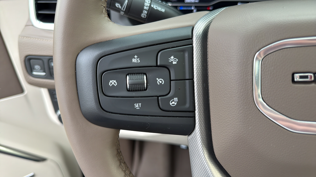 Used 2023 GMC Yukon Denali AWD/4WD image 36