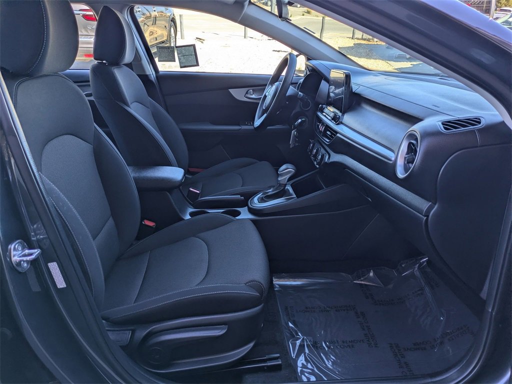 Used 2024 Kia Forte LXS image 32