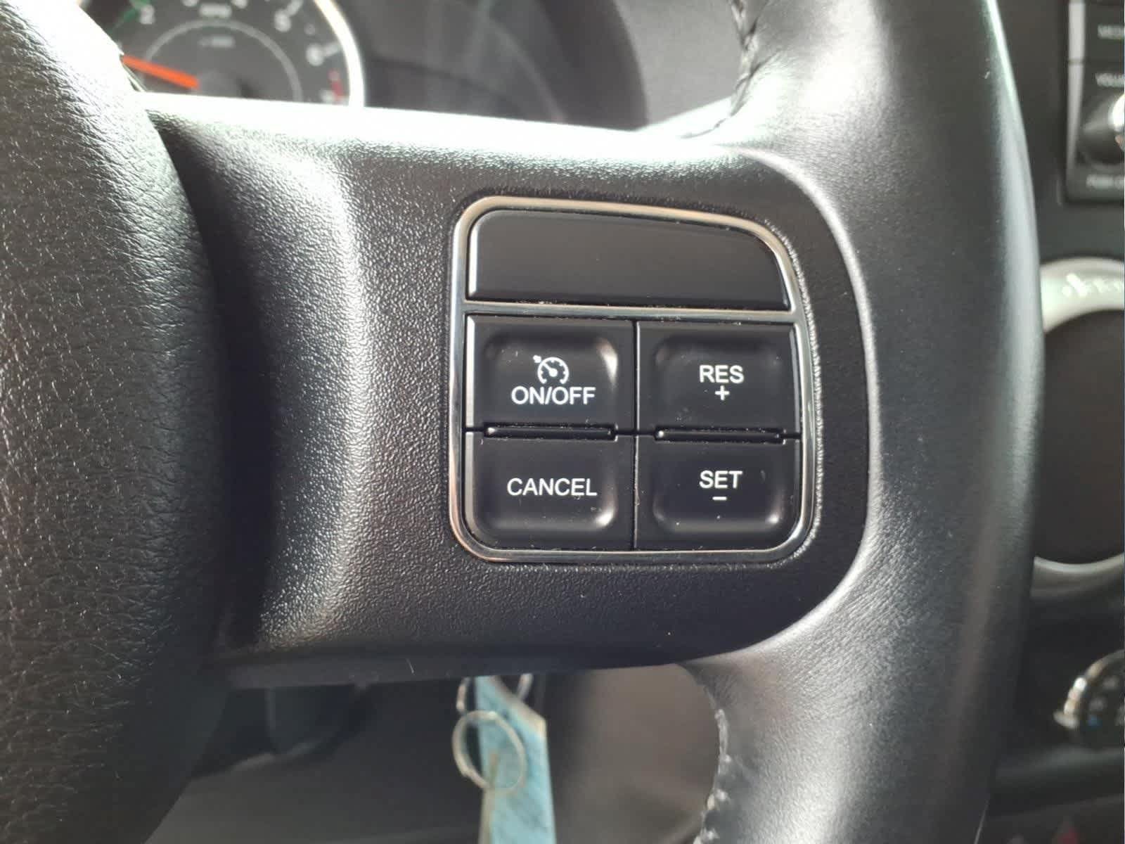 Used 2013 Jeep Wrangler Sahara w/ Connectivity Group AWD/4WD image 18