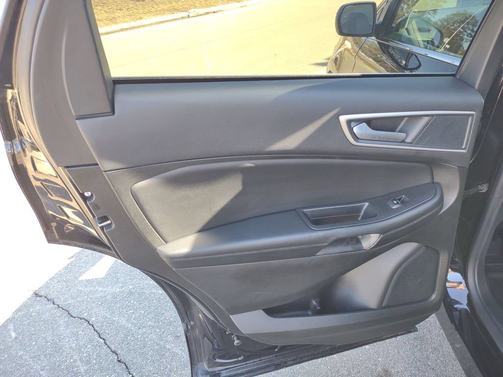 Used 2024 Ford Edge SEL w/ Convenience Package image 33