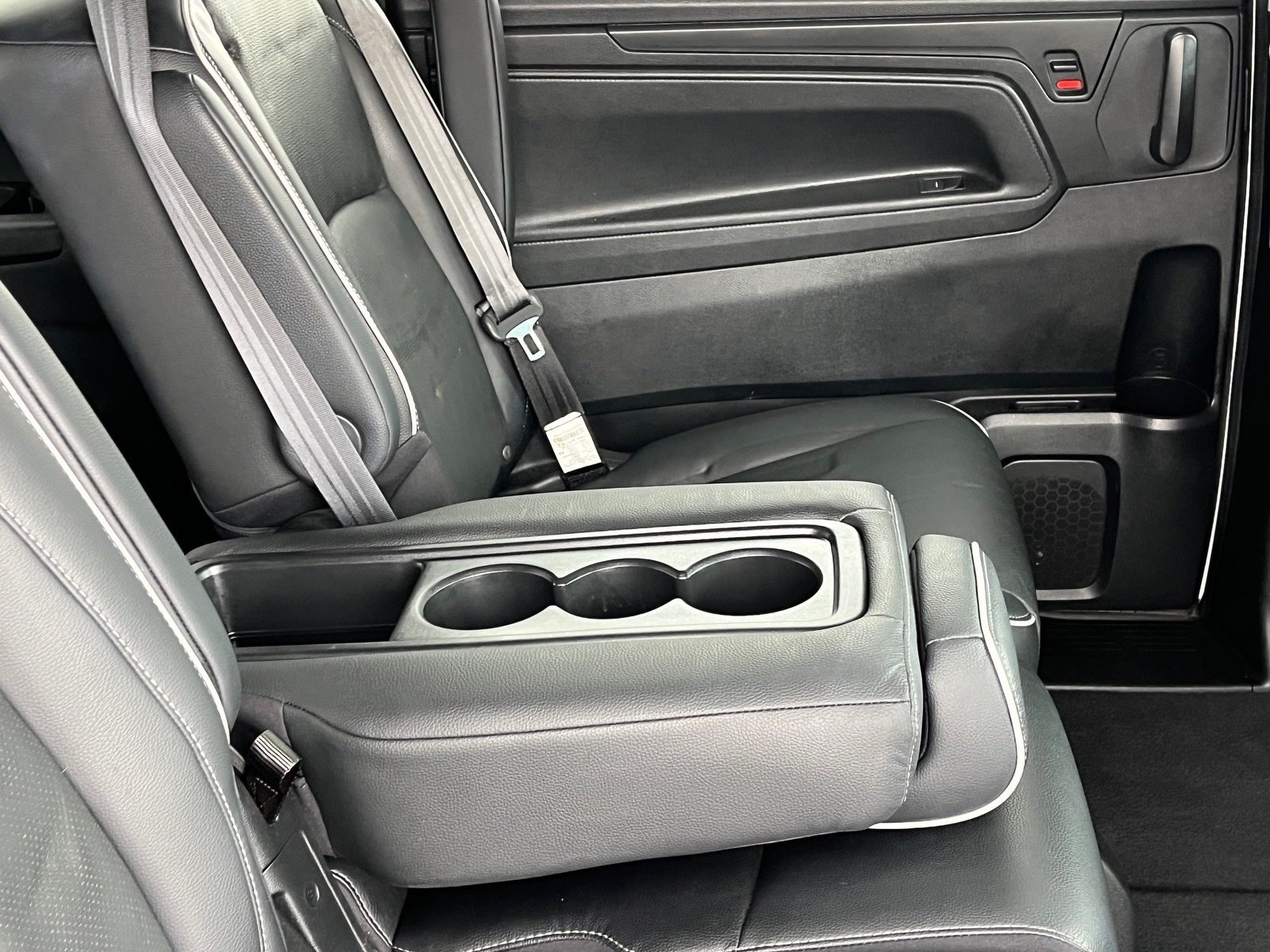 Used 2022 Honda Odyssey Elite image 11