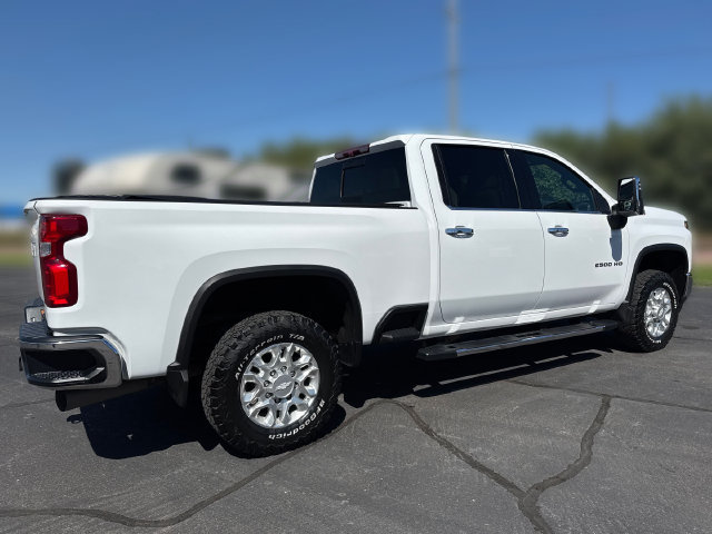 Used 2020 Chevrolet Silverado 2500 LTZ w/ LTZ Convenience Package AWD/4WD image 5