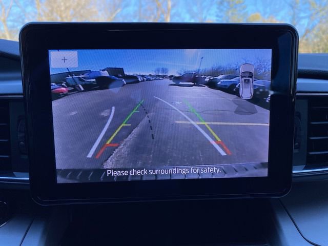 Certified 2022 Ford Explorer XLT w/ Equipment Group 202A image 9