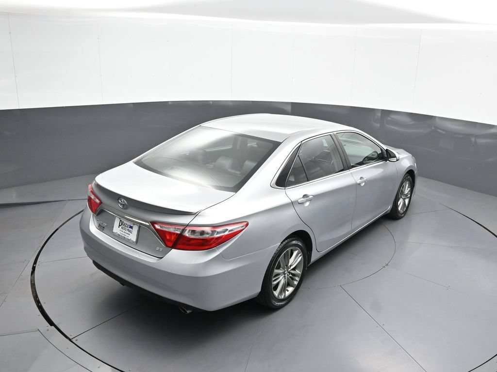 Certified 2017 Toyota Camry SE FWD image 36