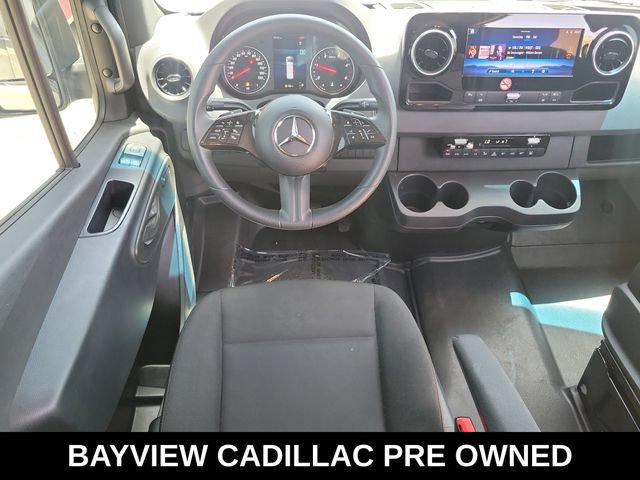 Used 2025 Mercedes-Benz Sprinter 2500 image 21