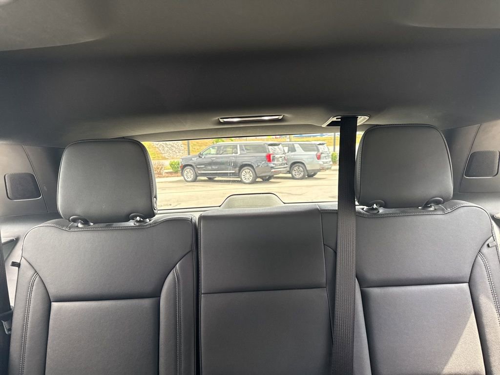 Used 2025 Chevrolet Tahoe Z71 AWD/4WD image 31