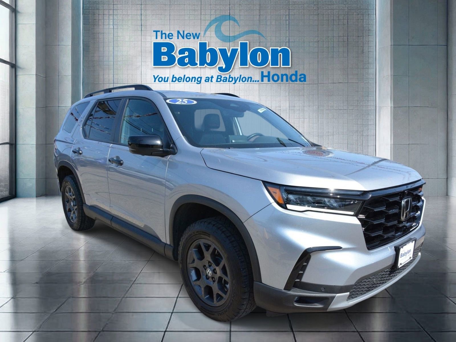 Used 2025 Honda Pilot TrailSport image 6