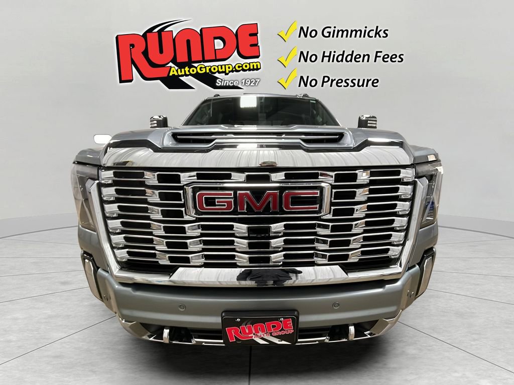 Used 2025 GMC Sierra 3500 Denali w/ Denali Reserve Package image 8