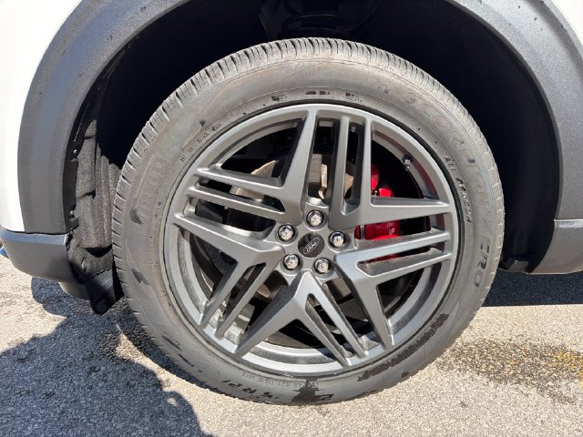 New 2026 Ford Explorer ST-Line w/ ST-Line Street Pack AWD/4WD image 13