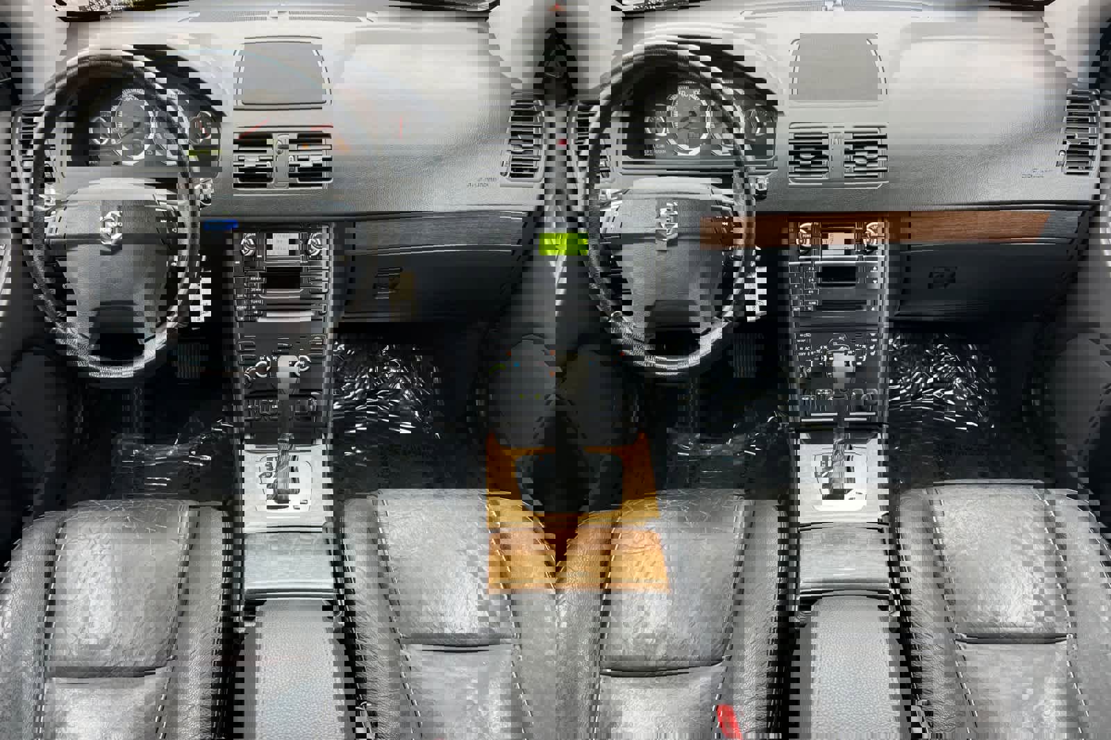 Used 2012 Volvo XC90 3.2 image 3