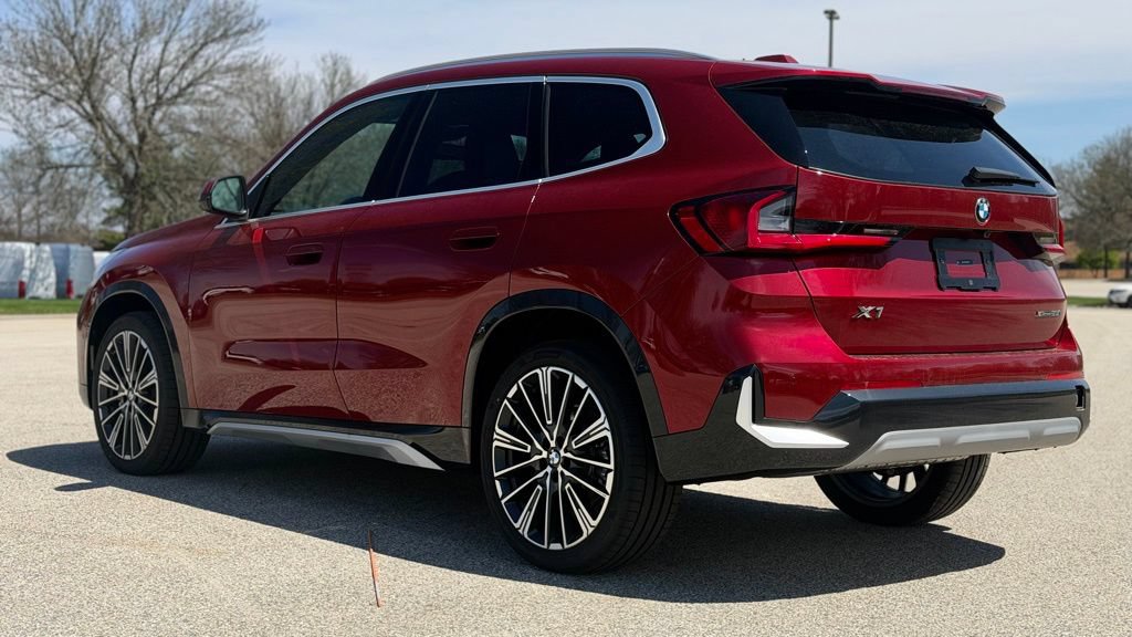 New 2026 BMW X1 xDrive28i w/ Technology Package AWD/4WD image 4