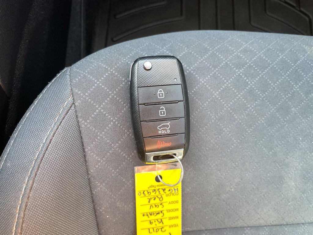 Used 2017 Kia Sorento AWD w/ LX Convenience Package image 26