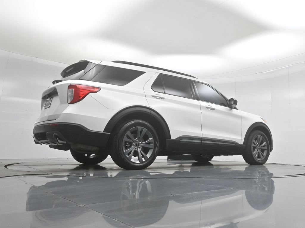 Used 2023 Ford Explorer XLT w/ Equipment Group 202A RWD image 47
