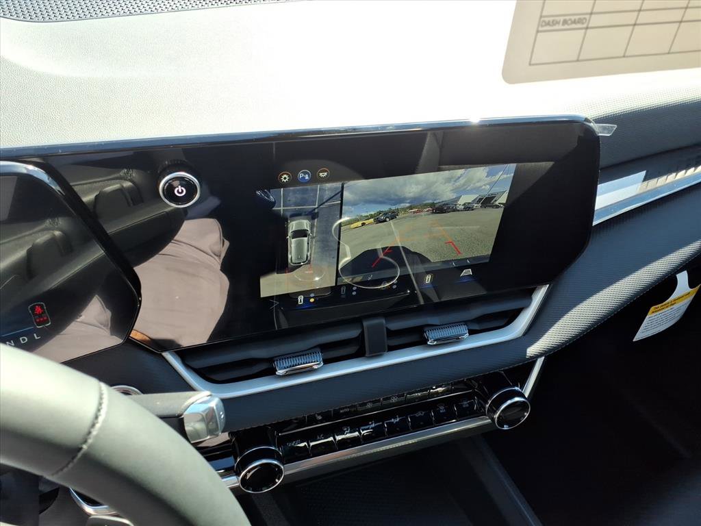 New 2026 Chevrolet Equinox LT w/ Convenience Package II image 12