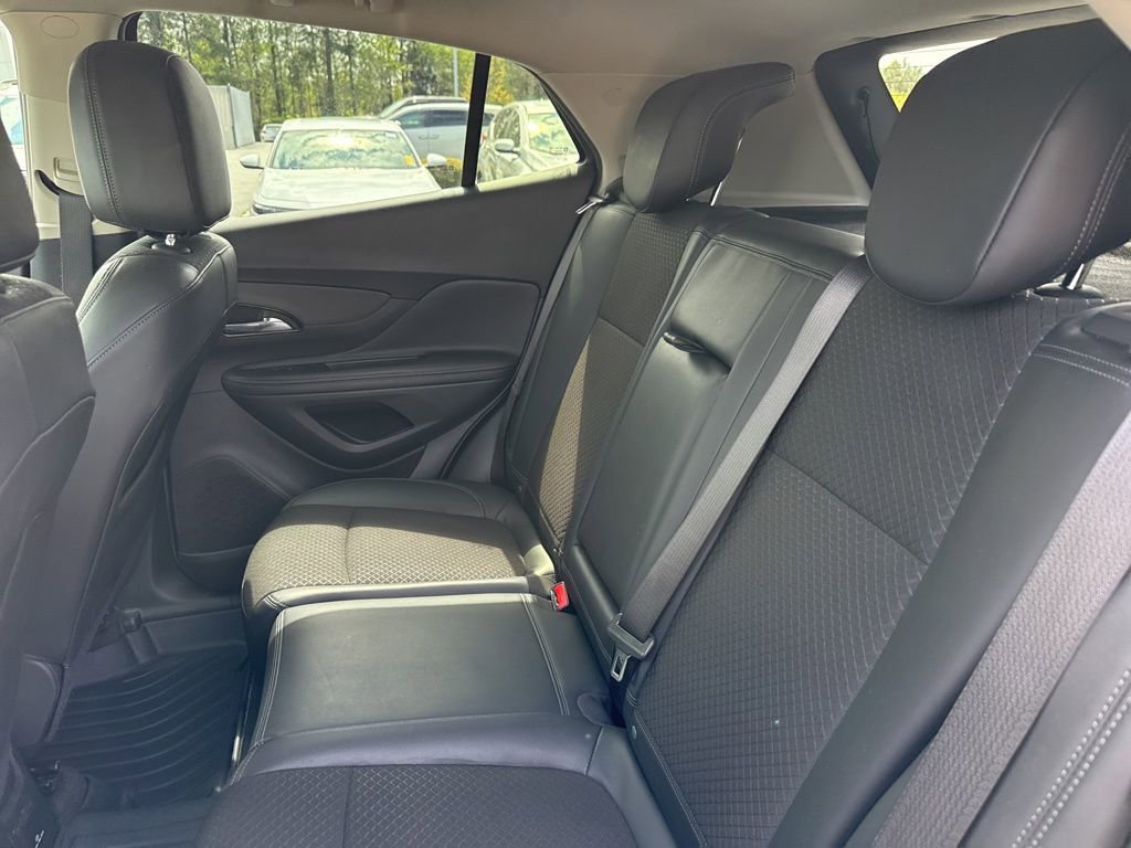 Used 2022 Buick Encore Preferred w/ Safety Package II image 11