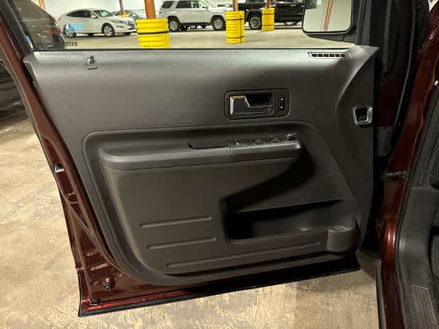 Used 2010 Ford Edge SEL FWD image 28
