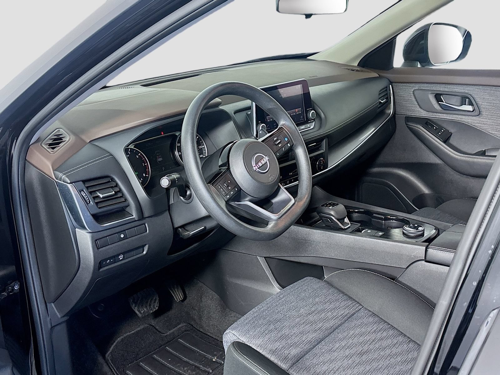 Used 2023 Nissan Rogue SV AWD/4WD image 9