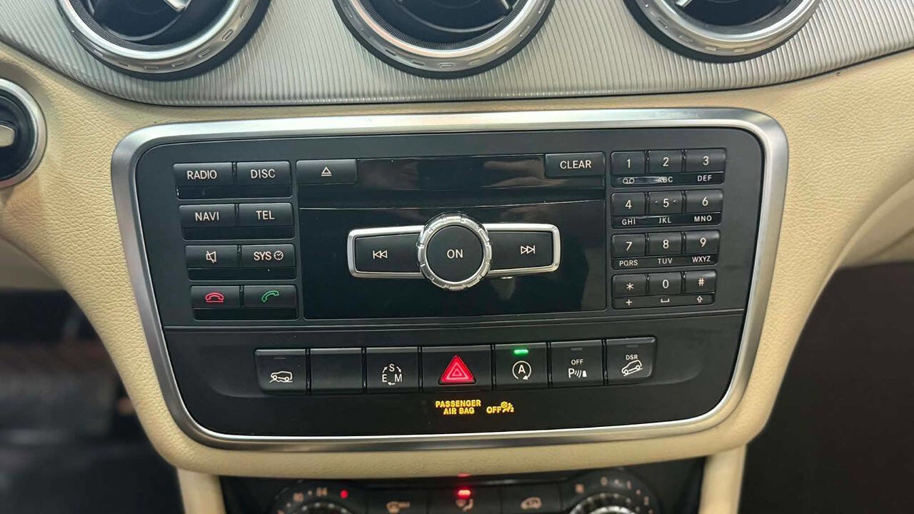 Used 2015 Mercedes-Benz GLA 250 4MATIC image 13