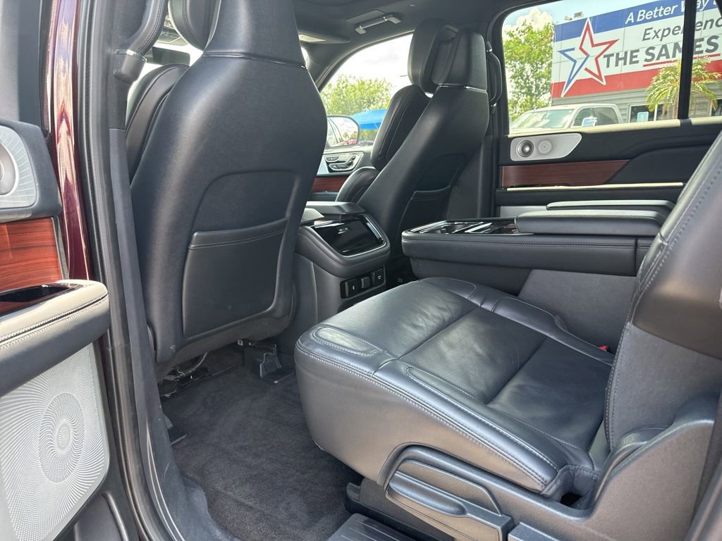 Used 2023 Lincoln Navigator L Reserve AWD/4WD image 22
