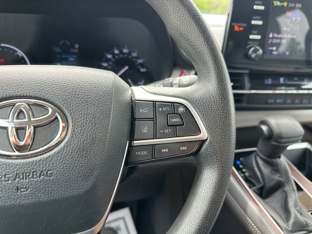 Used 2021 Toyota Sienna LE image 23