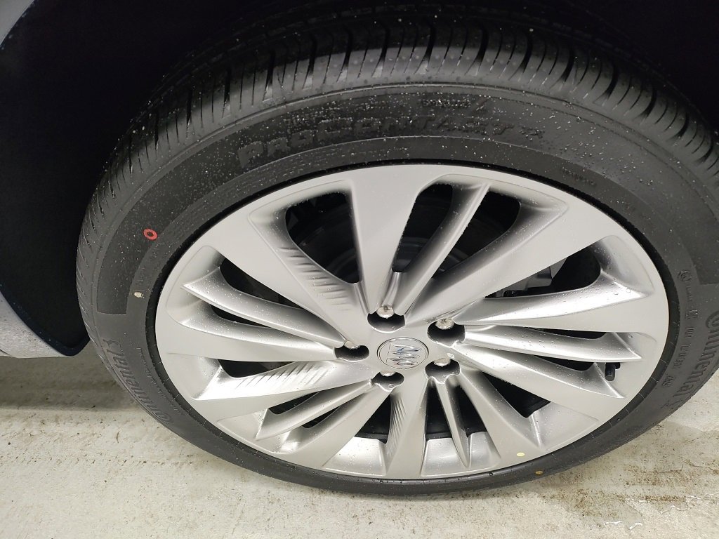 New 2026 Buick Envision Avenir image 21