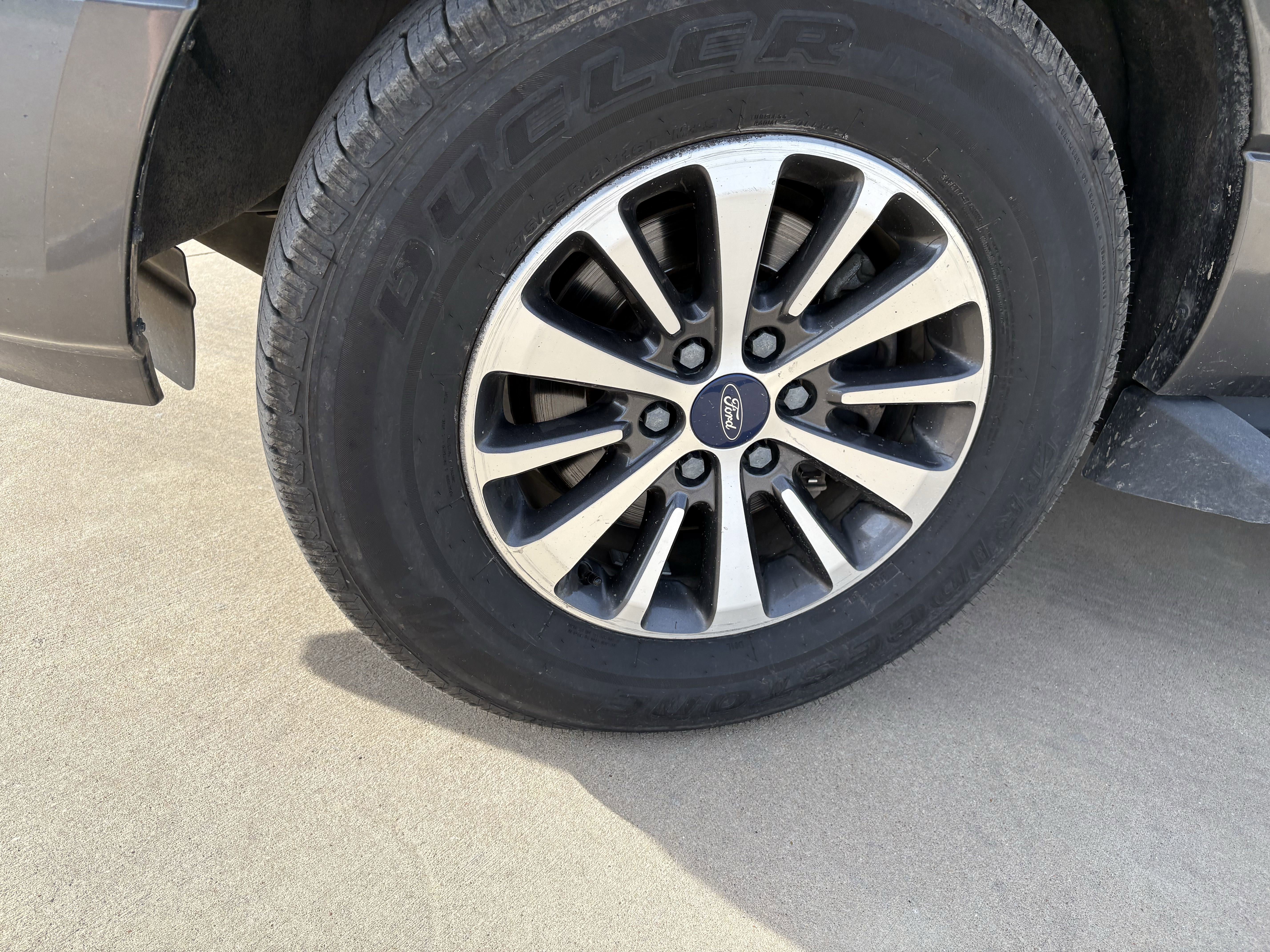 Used 2016 Ford Expedition XLT w/ Equipment Group 201A RWD image 10