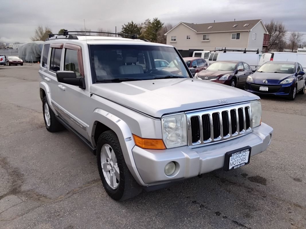 Used 2006 Jeep Commander Limited w/ Trailer Tow Group IV image 3