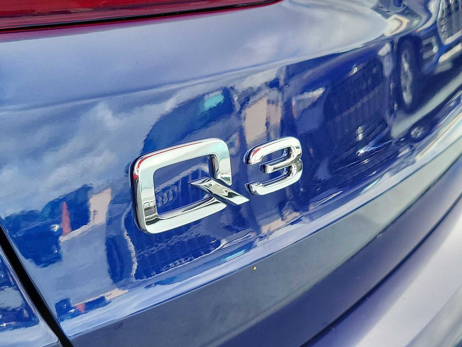 New 2025 Audi Q3 2.0T Premium image 10