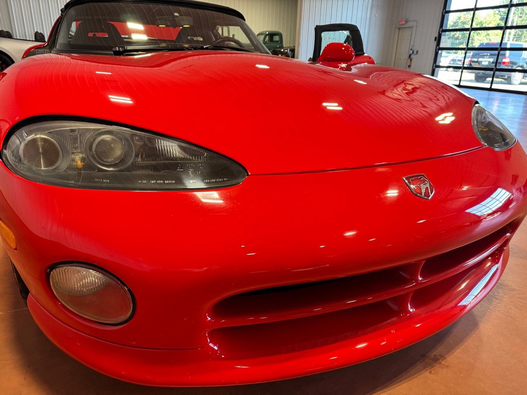 Used 1994 Dodge Viper RT/10 image 9