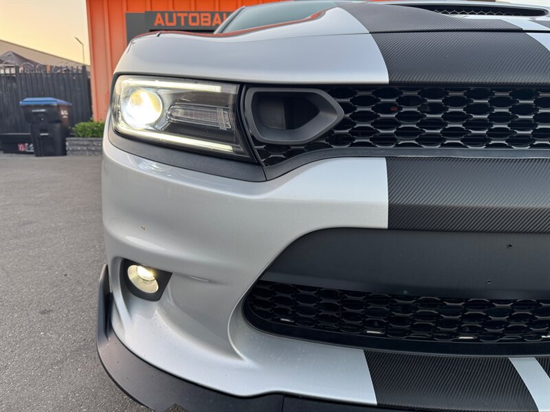 Used 2019 Dodge Charger Scat Pack w/ Dynamics Package RWD image 4